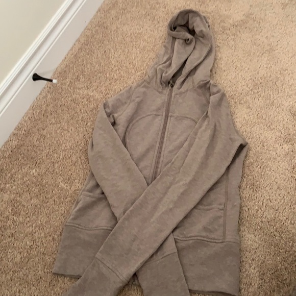 Lululemon strechie hoody - Picture 3 of 4
